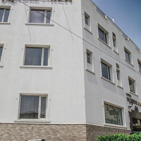 Fabhotel Marble Arch Karol Bagh Delhi  Exteriör bild