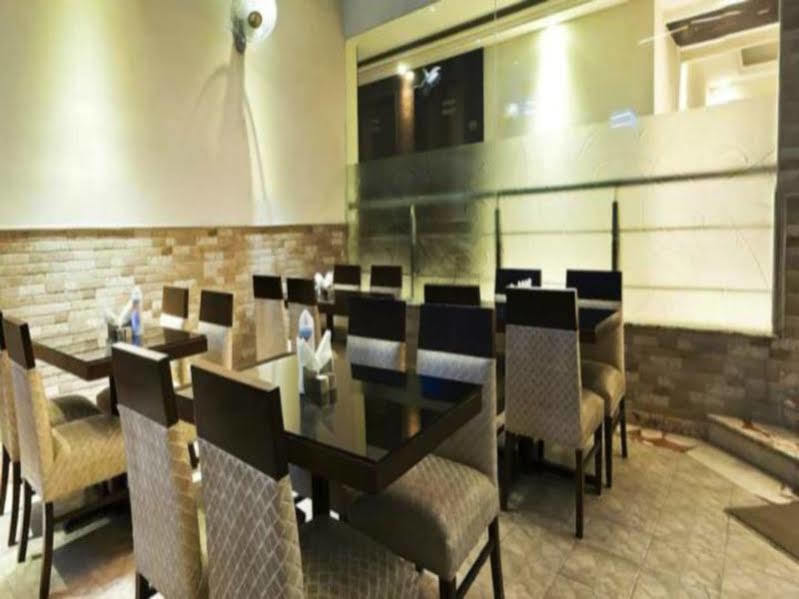 Fabhotel Marble Arch Karol Bagh Delhi  Exteriör bild
