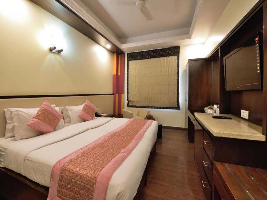 Fabhotel Marble Arch Karol Bagh Delhi  Exteriör bild