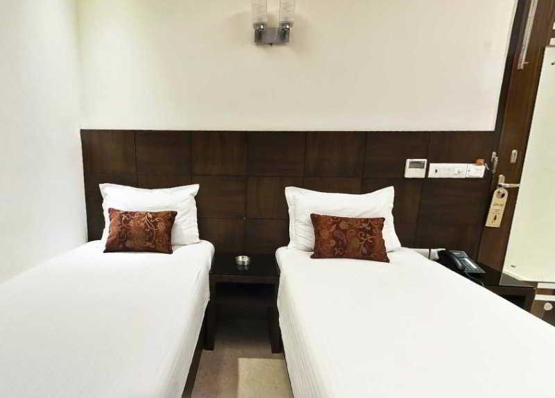 Fabhotel Marble Arch Karol Bagh Delhi  Exteriör bild